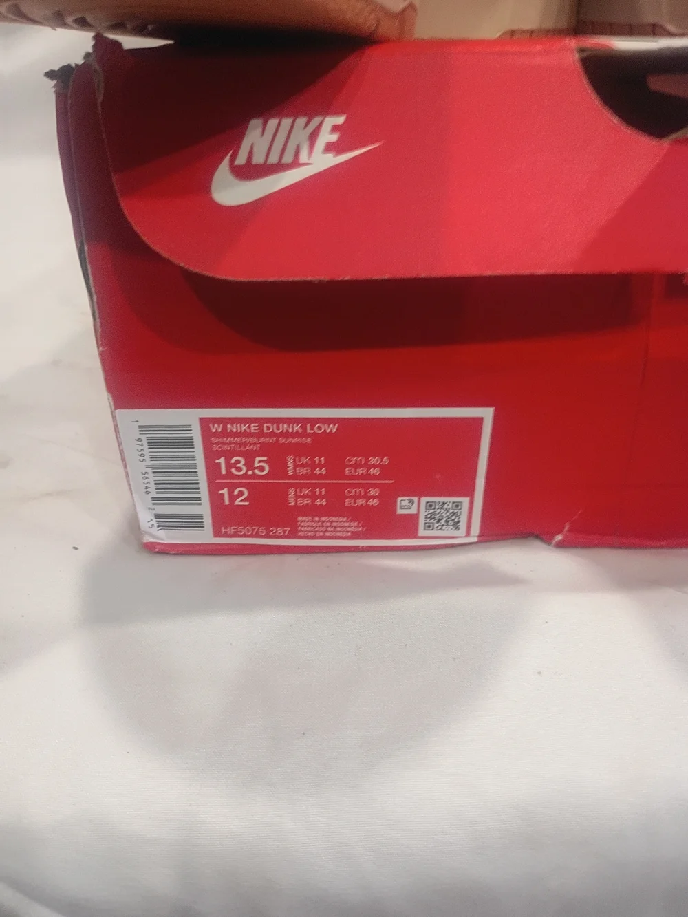 Nike Kids Shoes - White/Red Nike Dunk Low (Kids)